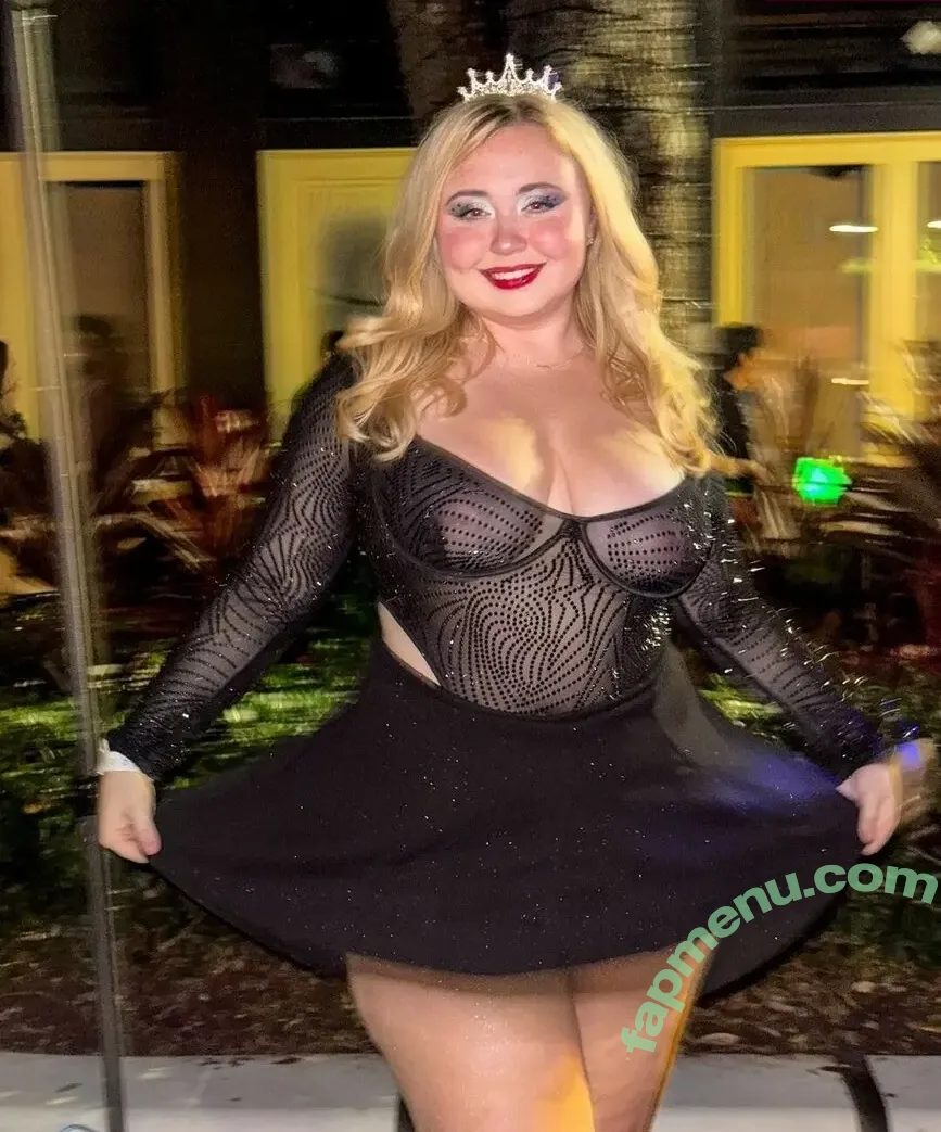 Niki Peacock nude photo #0445 (presidentniki)