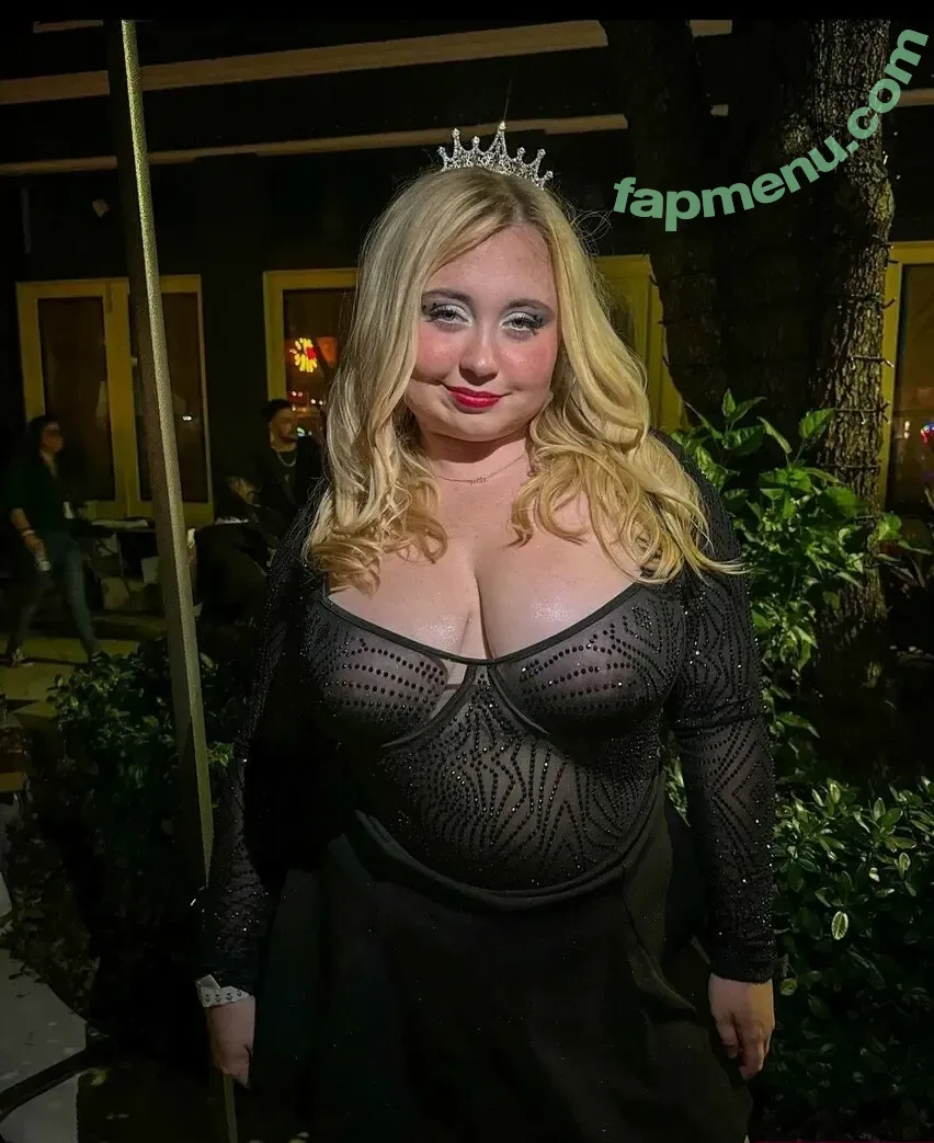 Niki Peacock nude photo #0447 (presidentniki)