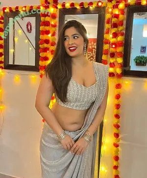 Nikita Sharma / nikitasharma_official nude photo #0070