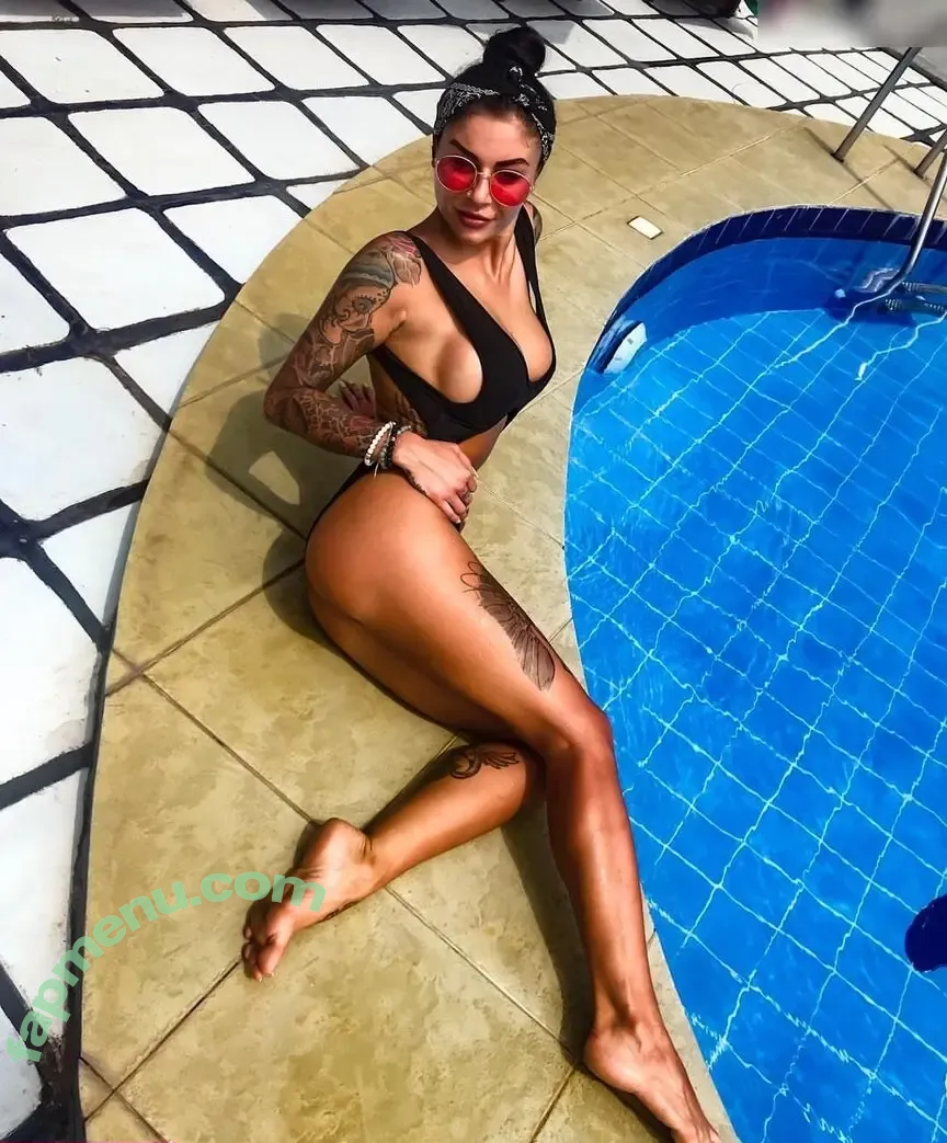 Nikki Belfort nude photo #0020 (nicole___black / nikkibelfort / nikkibelfort69)