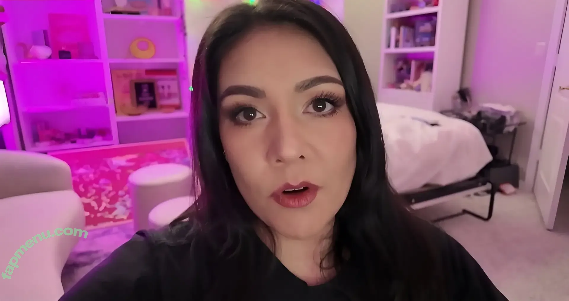 Nikki Limo nude photo #0018 (NikkiLimo)