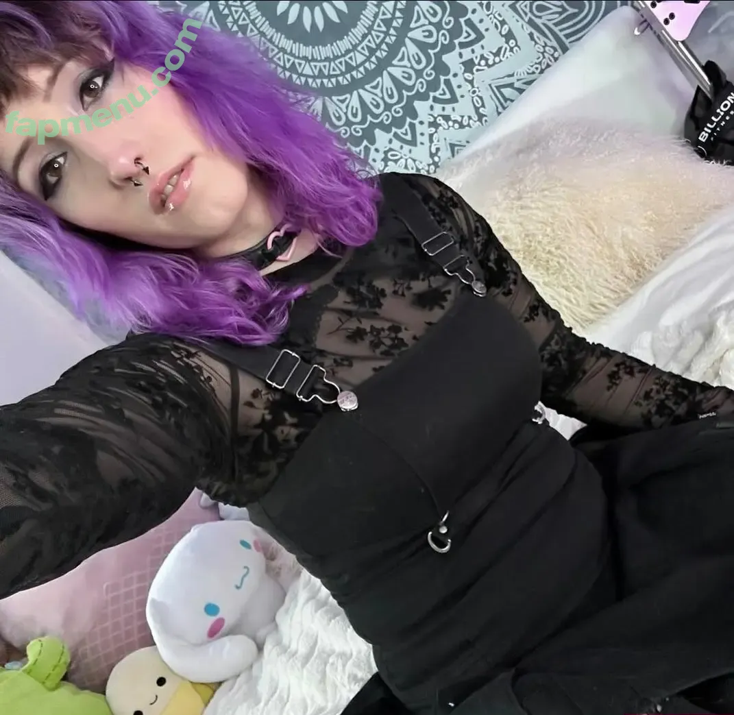 Nikki Mayhem nude photo #0073 (cutie_shannibananie / nikki_mayhem / tsnikki_mayhem)