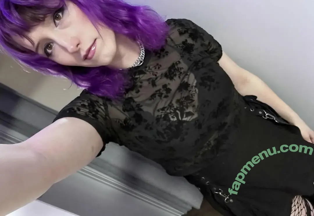 Nikki Mayhem nude photo #0077 (cutie_shannibananie / nikki_mayhem / tsnikki_mayhem)