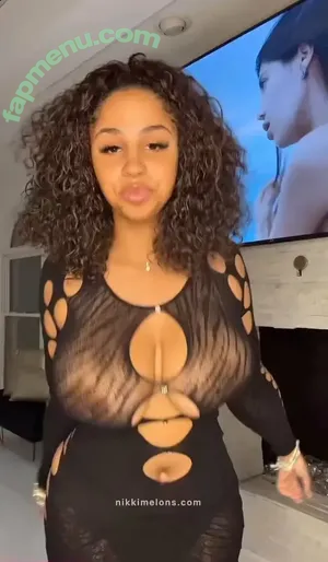  nude photo #0002