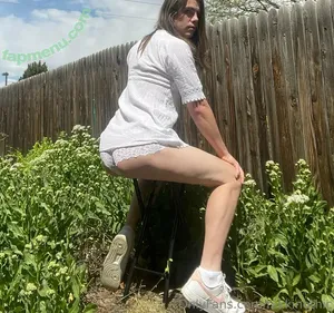  nude photo #0004