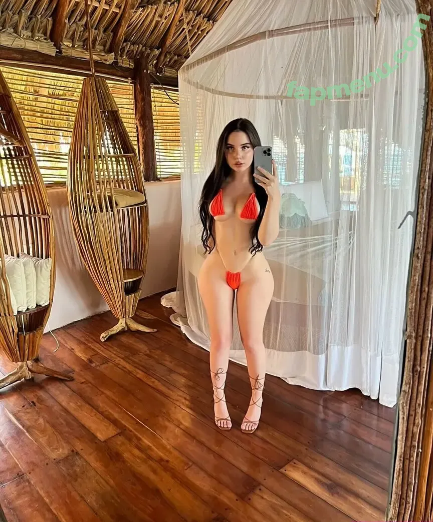 nikkiskies nude photo #0007 (imnikkiskies)