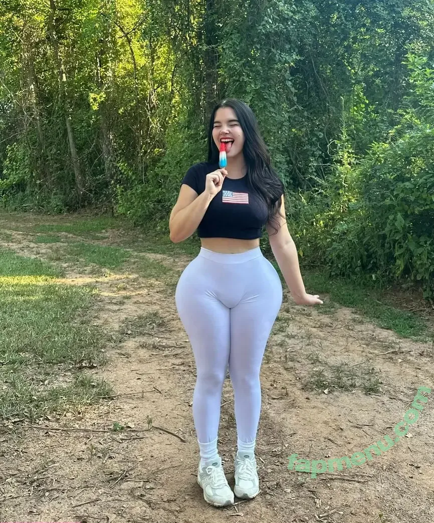 nikkiskies nude photo #0015 (imnikkiskies)