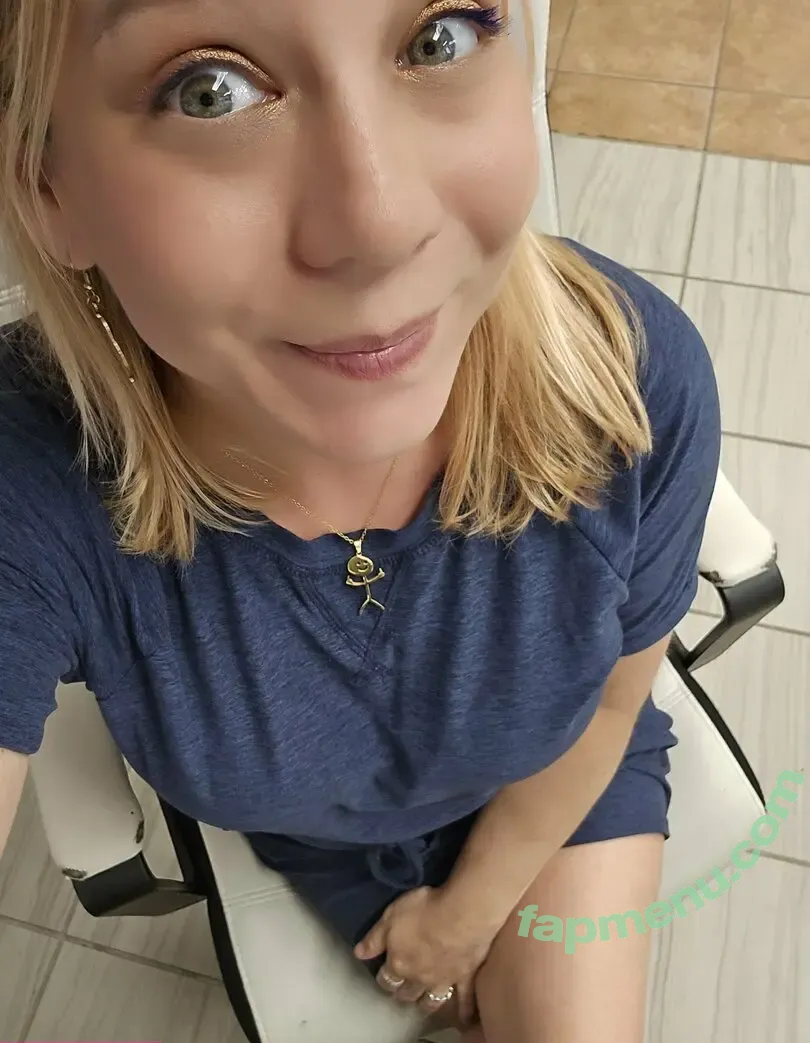 Nikkisrainbow nude photo #0192 (missnikkirainbow)