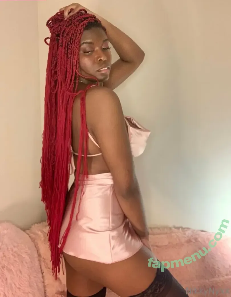 nikkynyxx nude photo #0147 (nikkynyx)
