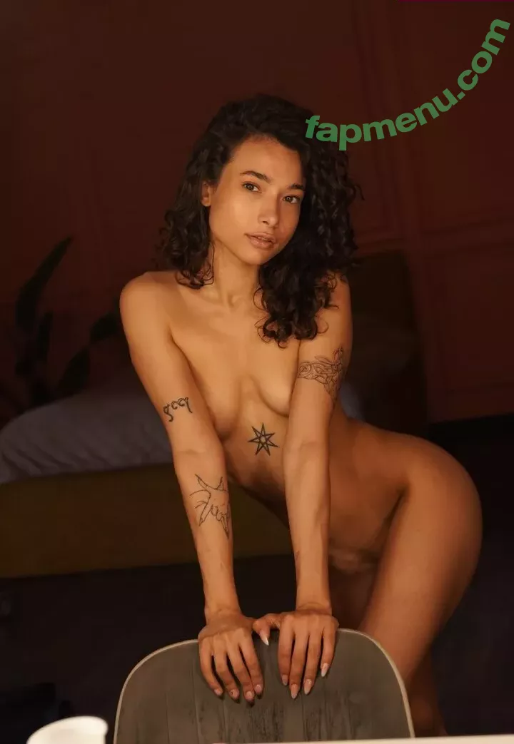 Nikol Beylik nude photo #0755 (Lily Hayjes / Wandaweb / nikolxxnikol / pronixyy)