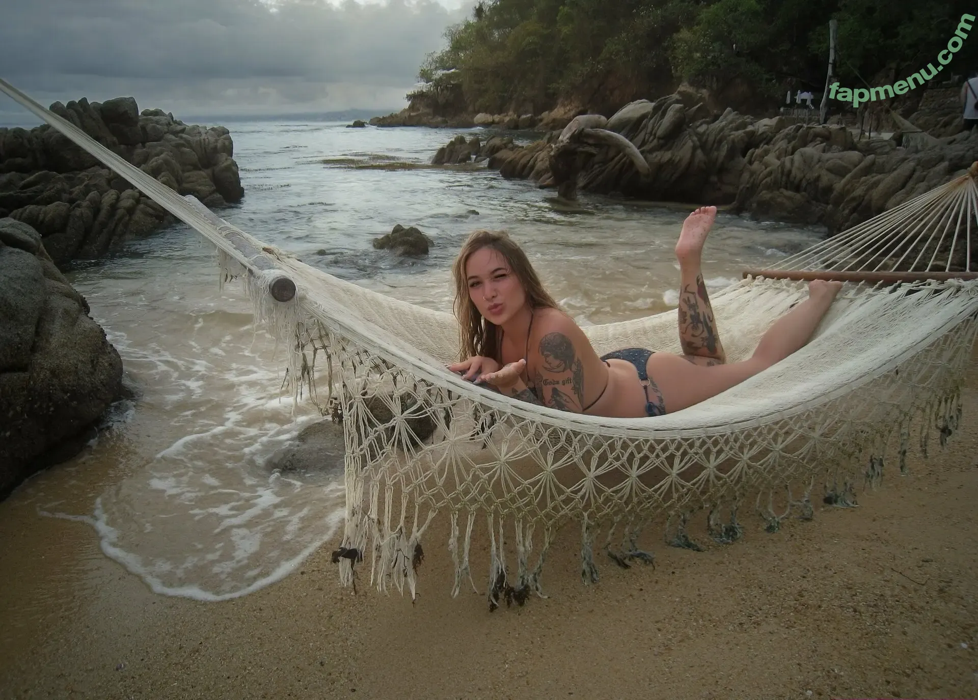 nikpiks nude photo #0081 (nikpiksof)