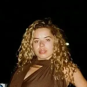 Nilufer Yanya / niluferyanyaaaaaa nude photo #0005