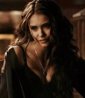 Nina Dobrev / nina nude photo #1039