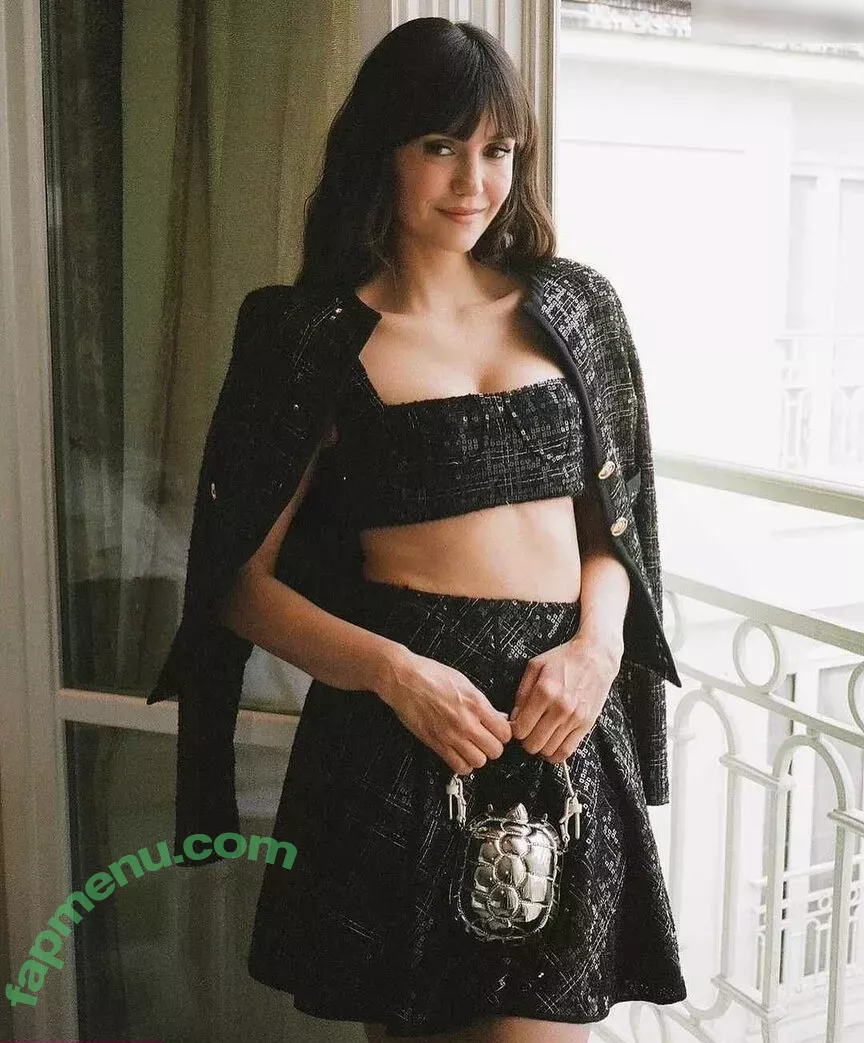 Nina Dobrev nude photo #1174 (nina)
