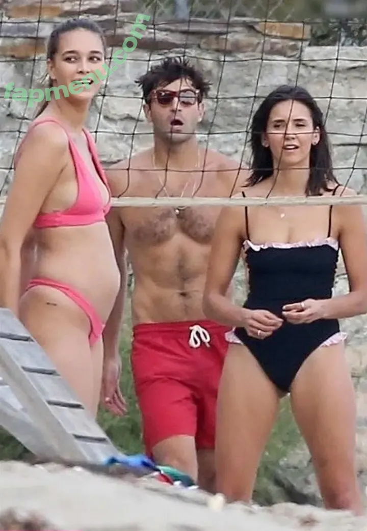 Nina Dobrev nude photo #1702 (nina)