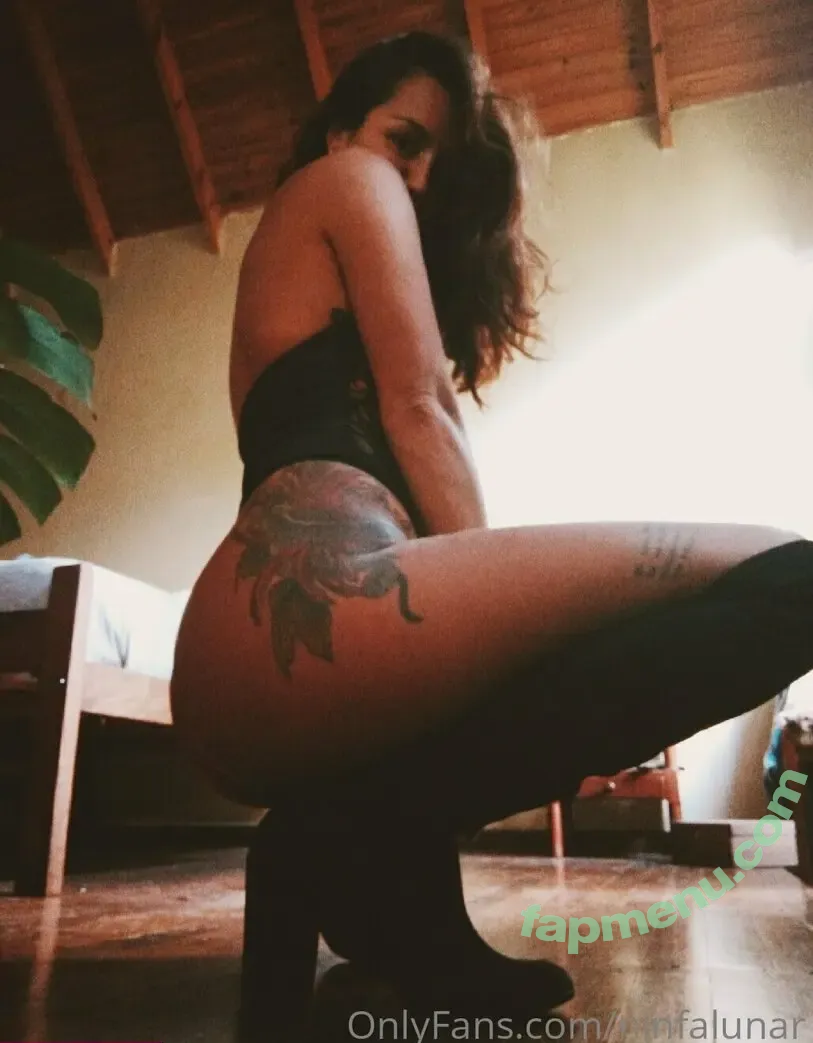 ninfalunar nude photo #0007 (ninfa__lunar)