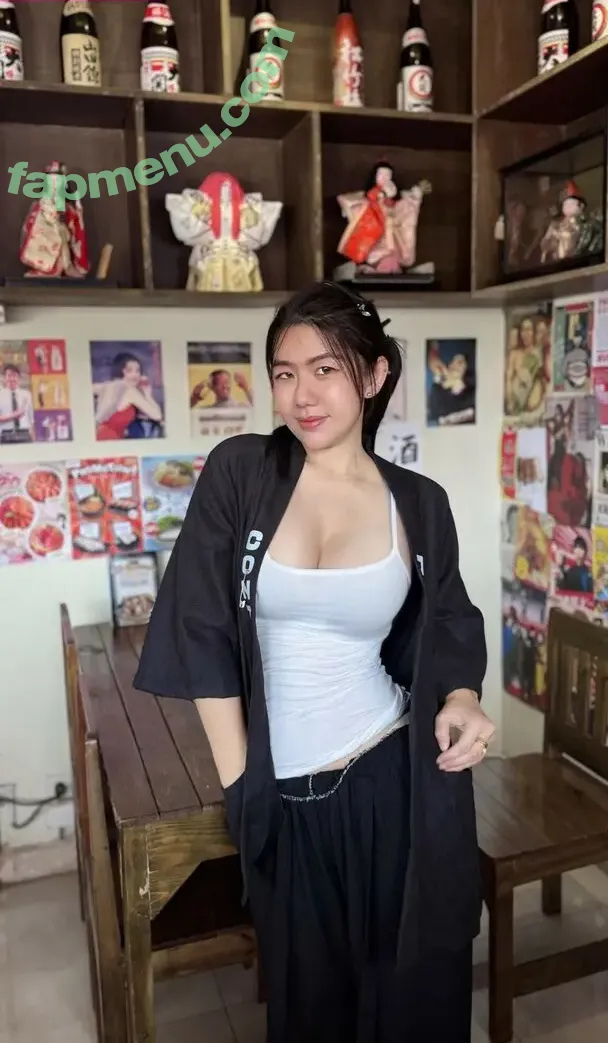 Niparat Konyai nude photo #0308 (Mika / mikahoney / mikanaka9999 / mikapok99)