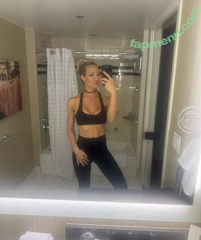 Nita Strauss nude photo #0005 (hurricanenita)