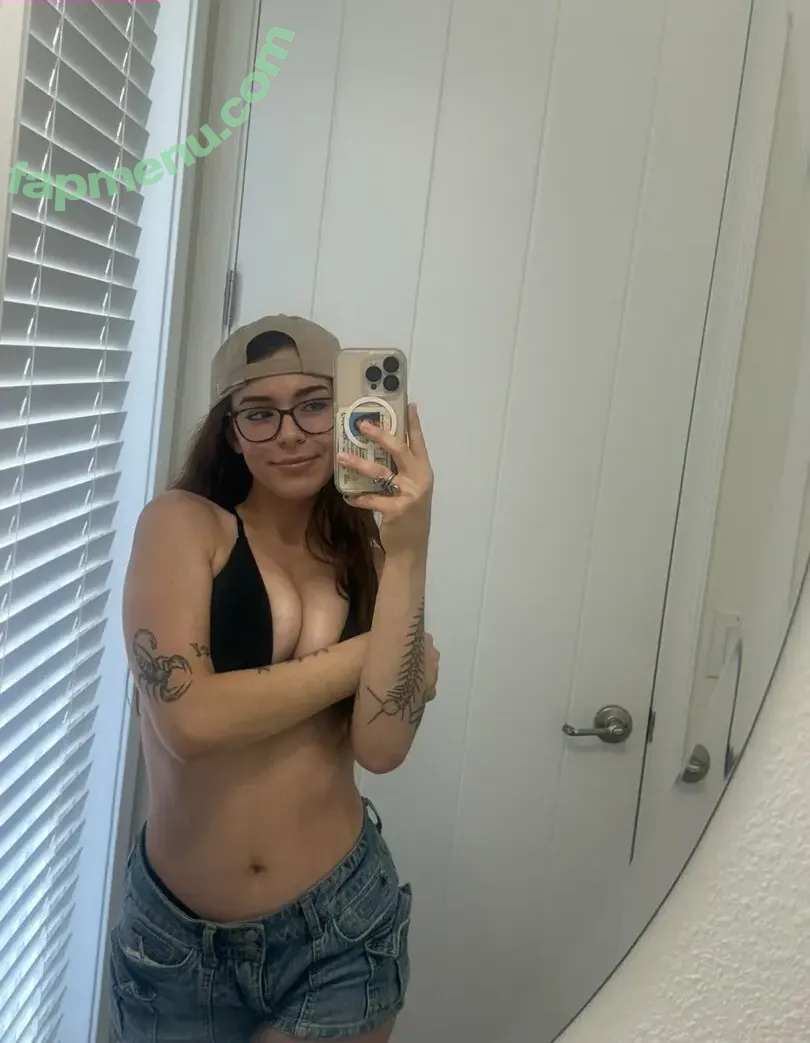 nocapesnicole nude photo #0005 (inyourdreamzxoxo)