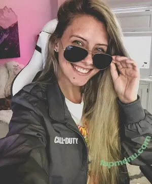 NoisyButters nude photo #0102