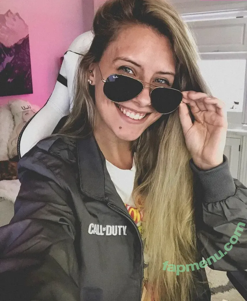 NoisyButters nude photo #0102 (NoisyButters)