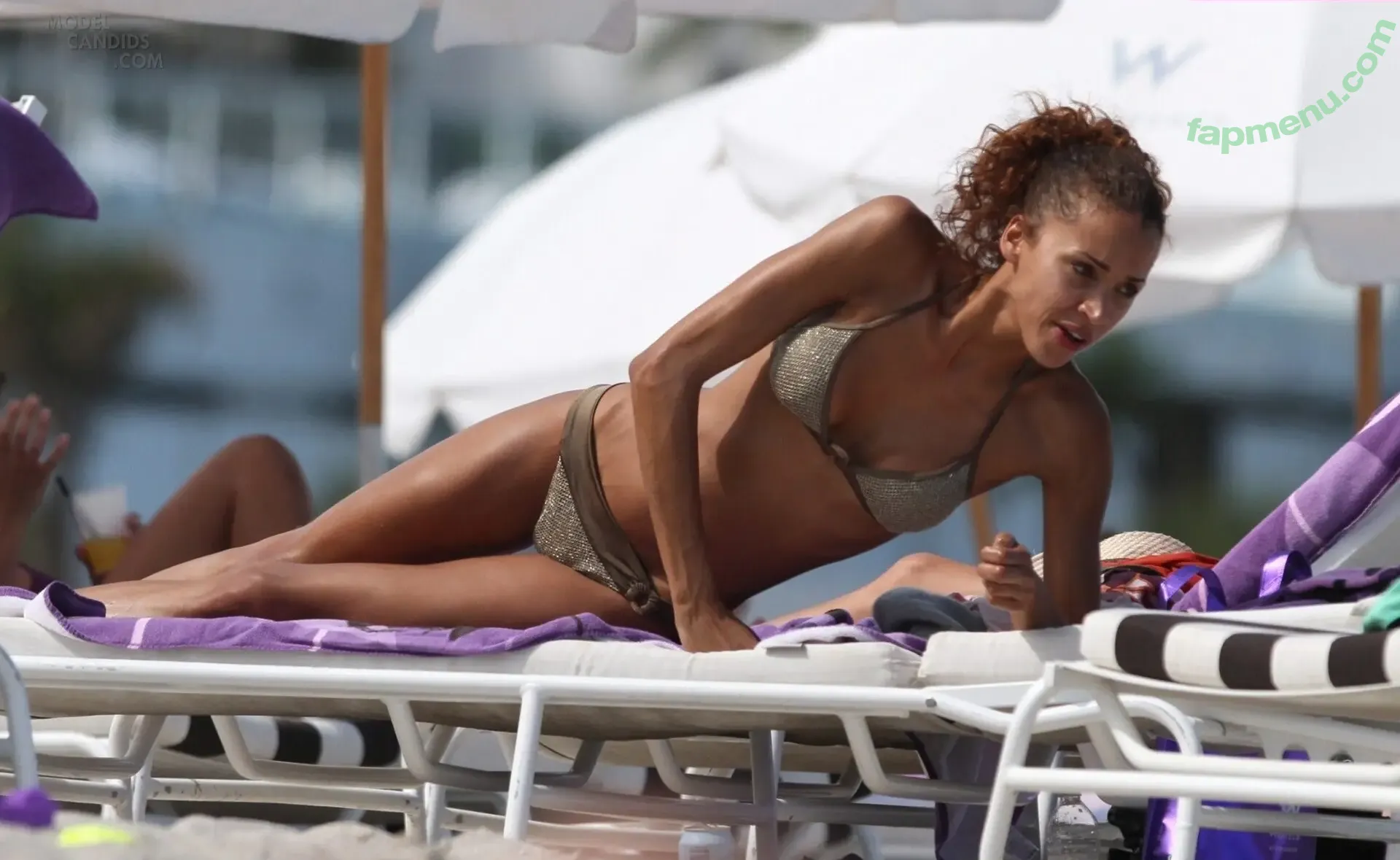 Noémie Lenoir nude photo #0030 (NoemieLenoirOff)