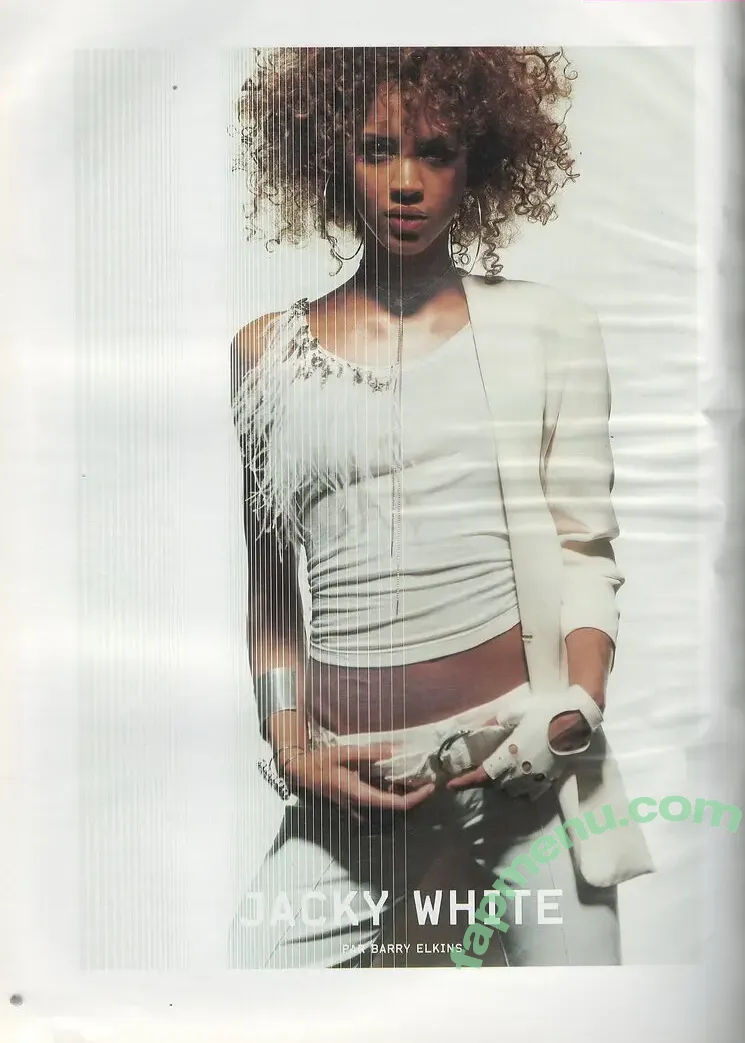 Noémie Lenoir nude photo #0051 (NoemieLenoirOff)