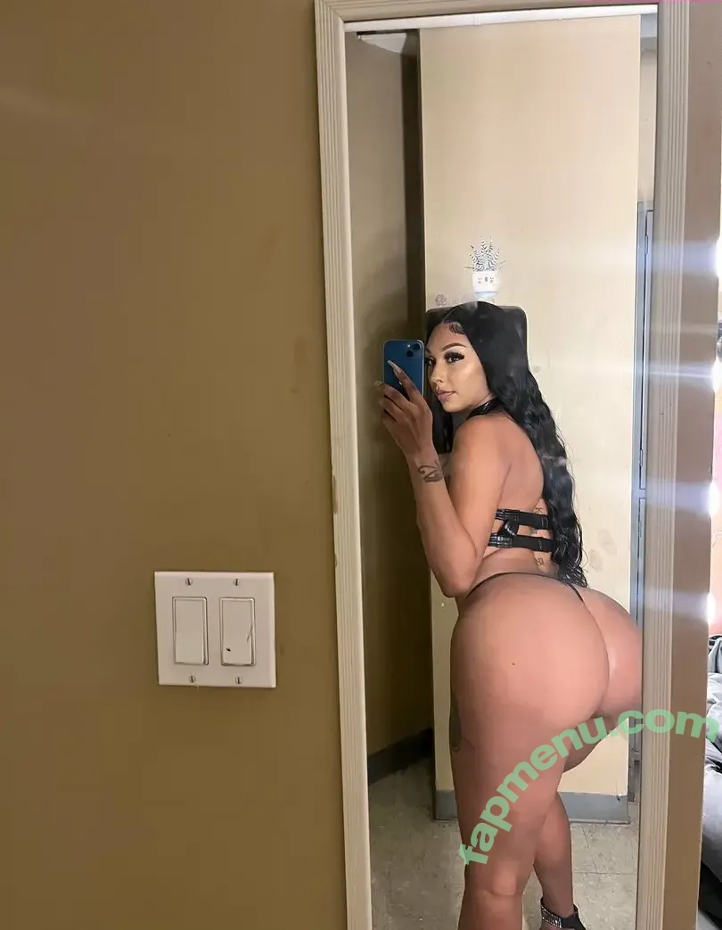 Nomiixx Younomii nude photo #0020 (nomiixx / younomiiii)