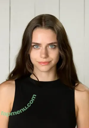  nude photo #0003