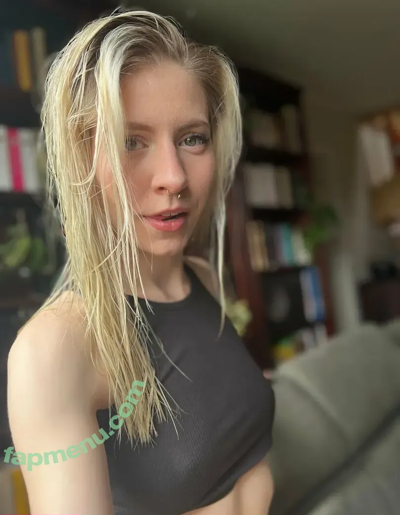 norakink nude photo #0009 (norakathleenking)