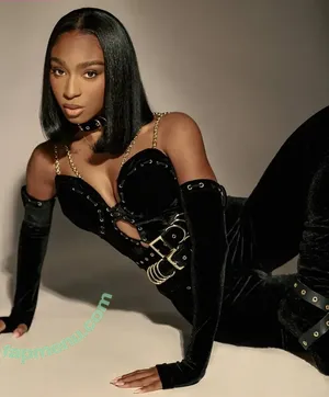 Normani / normani.sasha nude photo #0518
