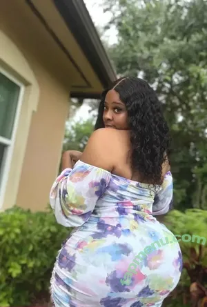 NotSoThick nude photo #0001