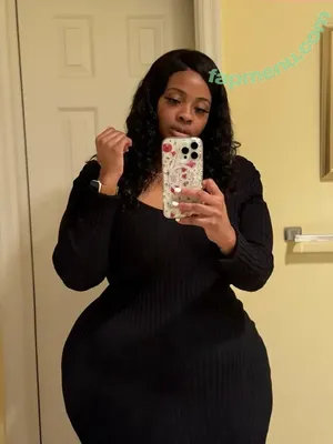 NotSoThick nude photo #0009