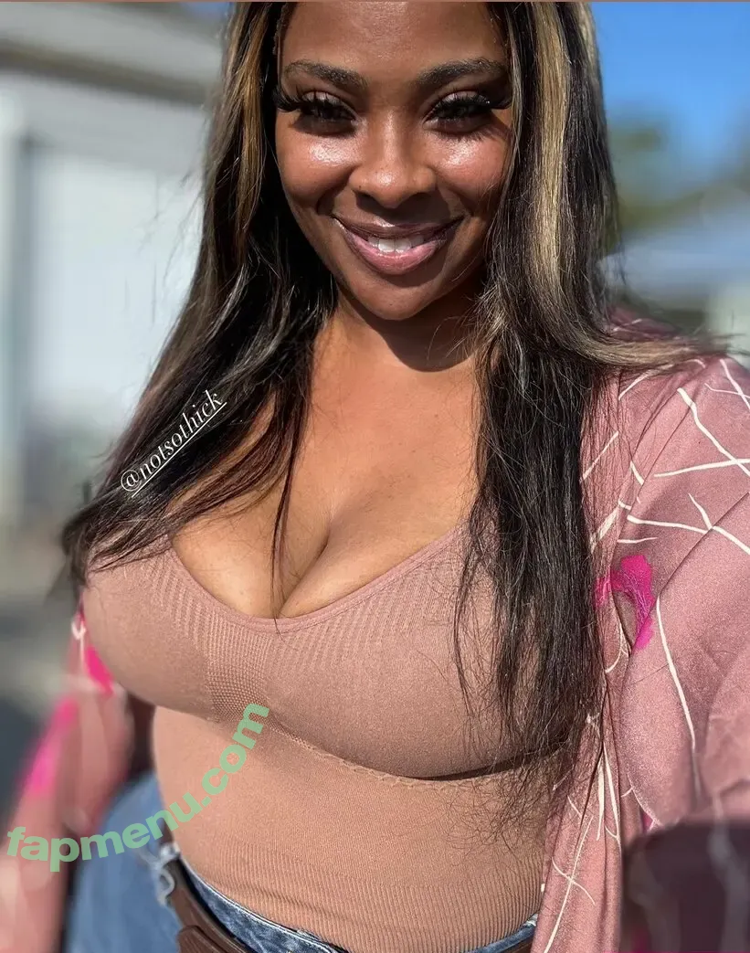 NotSoThick nude photo #0003 (NotSoThick)