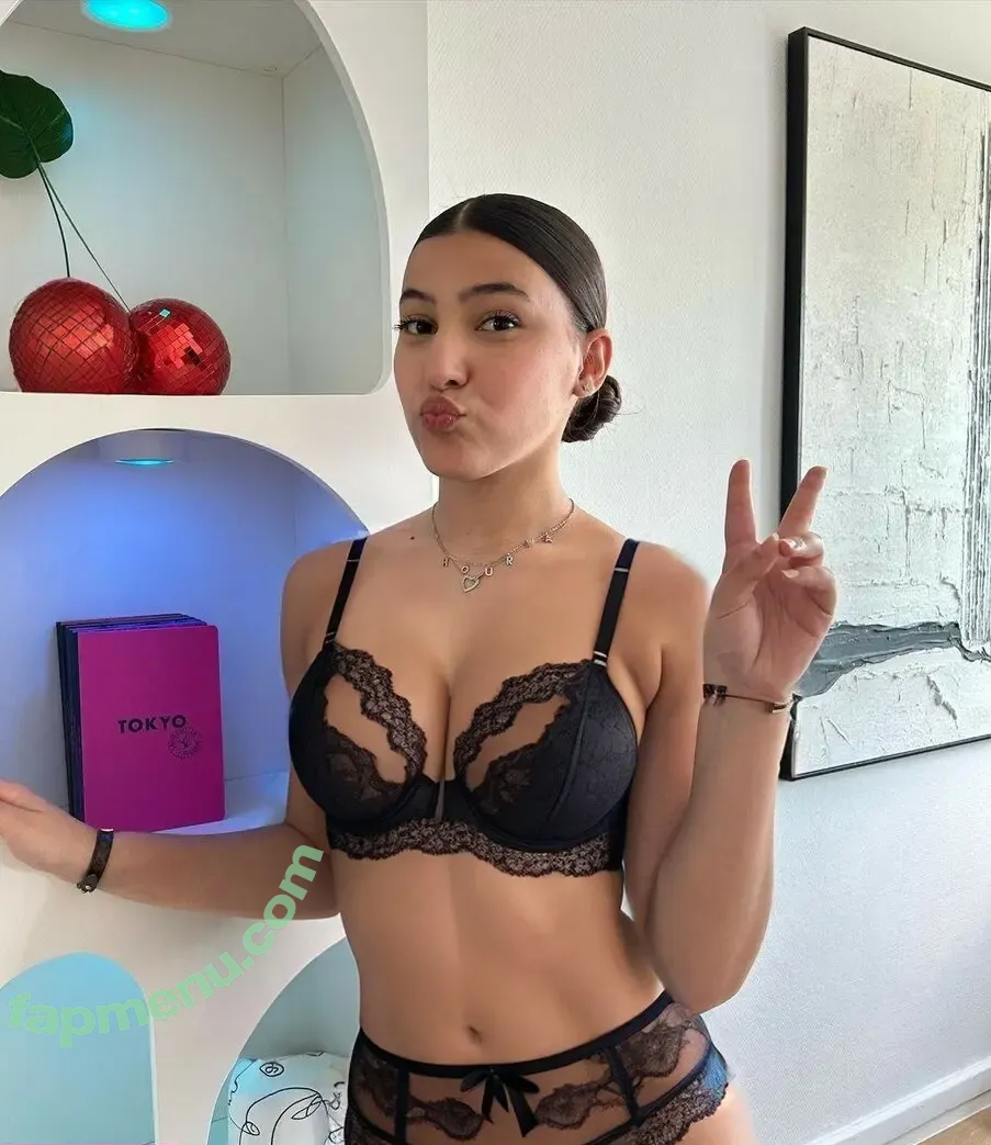 Nourhene Hocini nude photo #0022 (Nourhene Hocini)