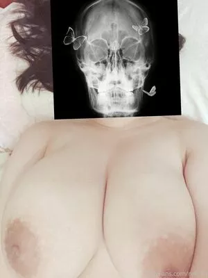 nrk_kb / lllssin_8 nude photo #0101