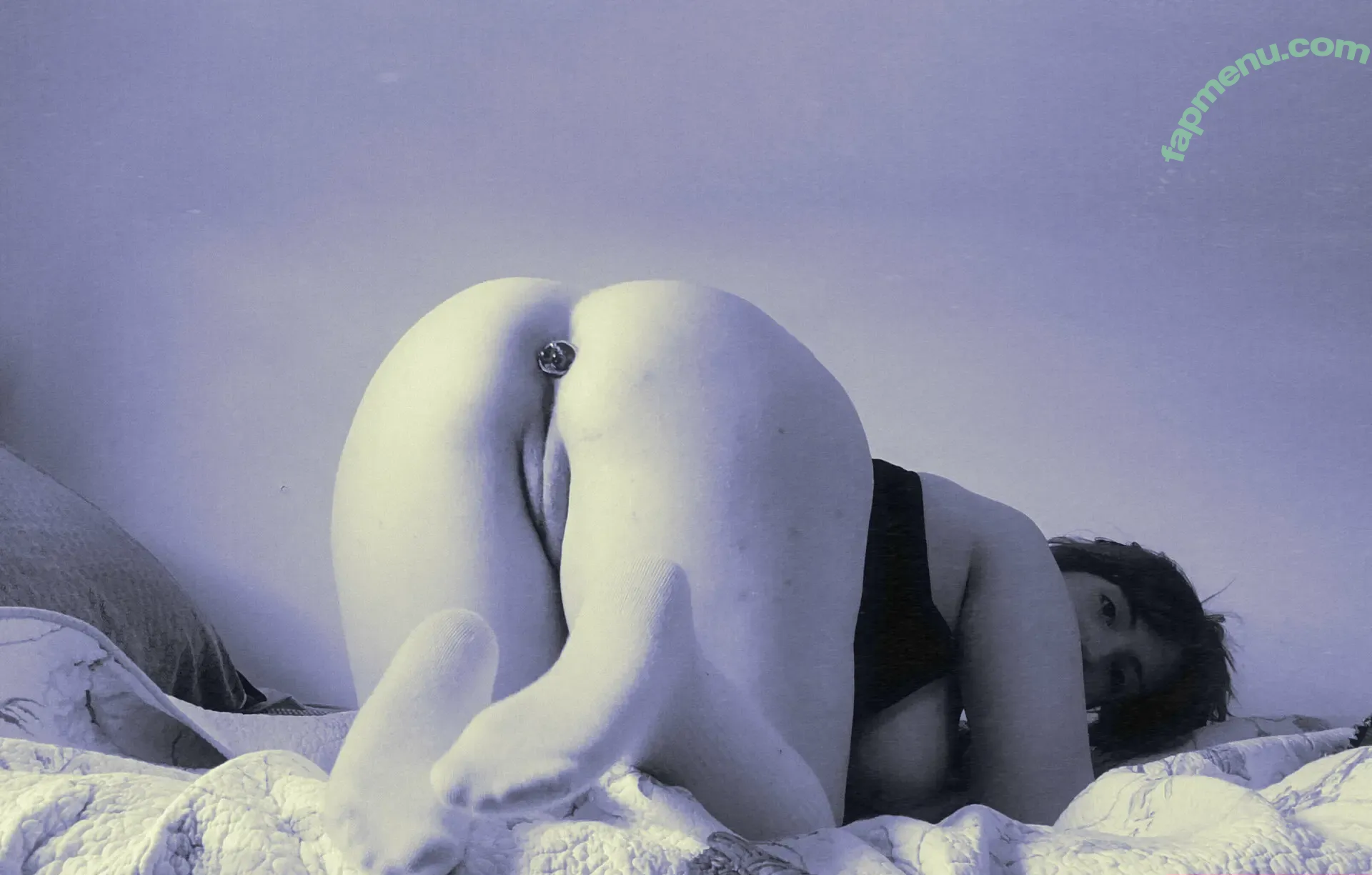 nsfwgoth nude photo #0209 (gothg0blin / nsfwgothicfurry)