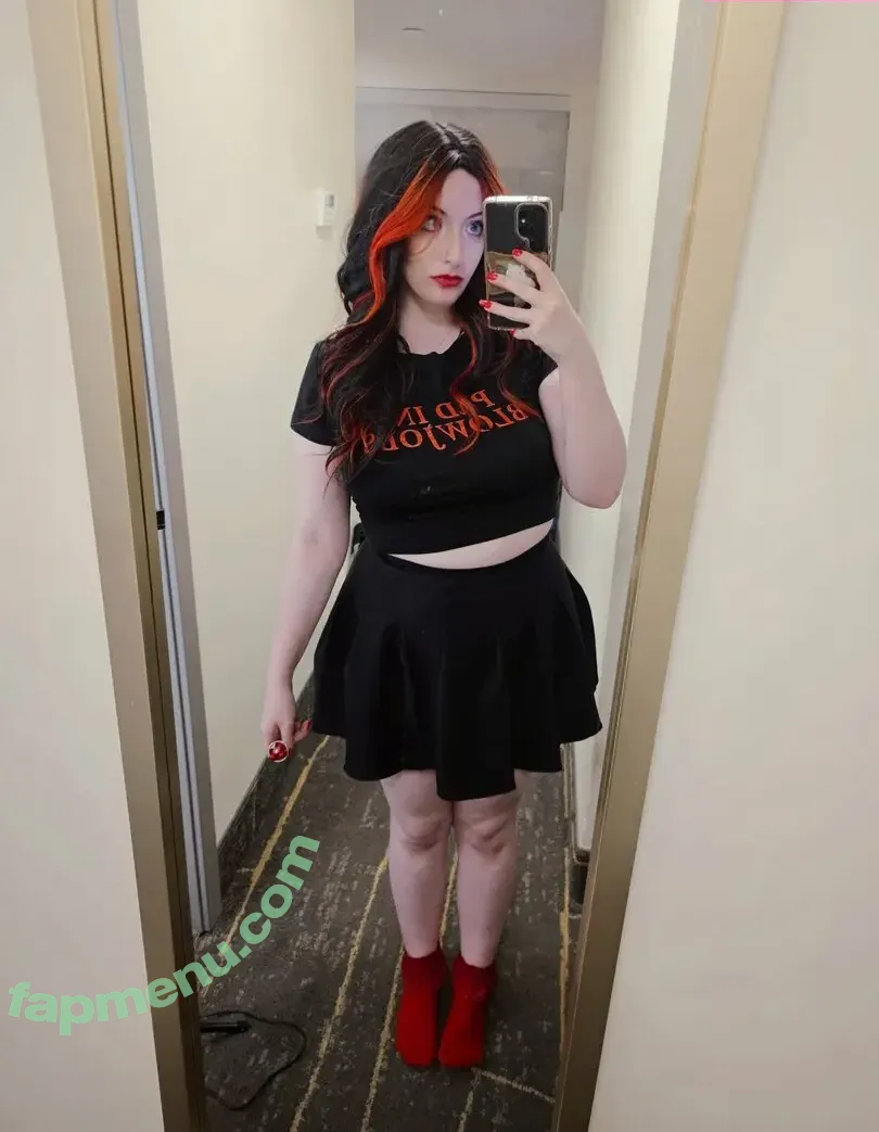 nsfwgoth nude photo #0230 (gothg0blin / nsfwgothicfurry)