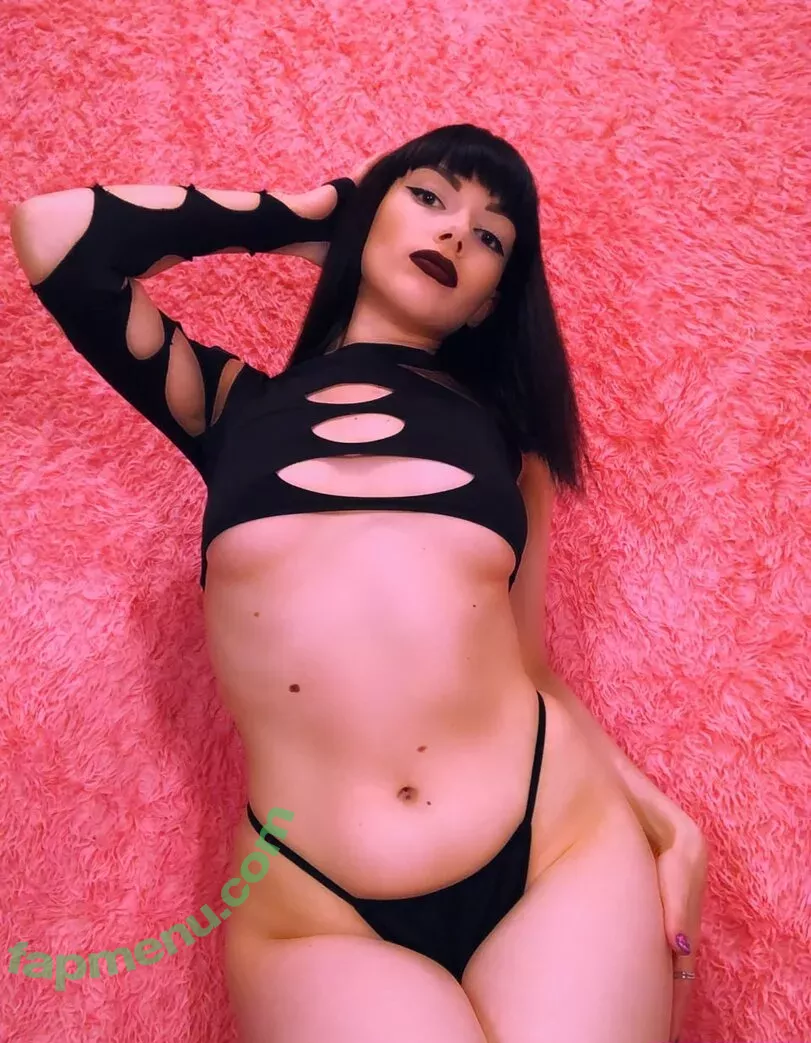 Nutellows nude photo #0009 (DJNUTELLOWS)