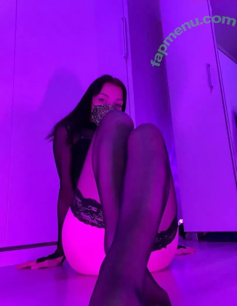 Nutellows nude photo #0035 (DJNUTELLOWS)