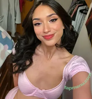 Nuvpreetkaur nude photo #0003