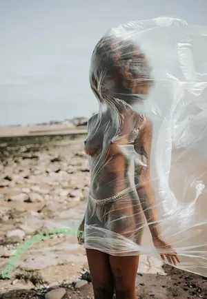  nude photo #0009