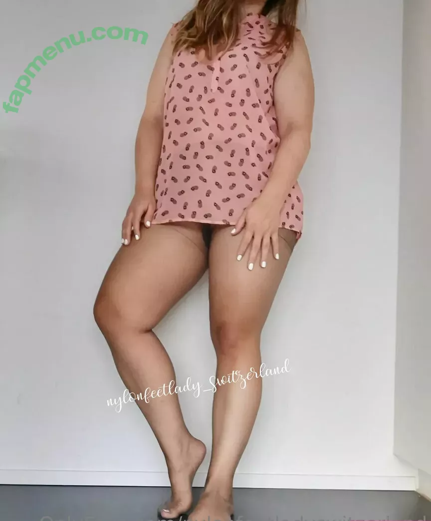 nylonfeetladyswitzerland nude photo #0042 (nylonfeetlady_switzerland)