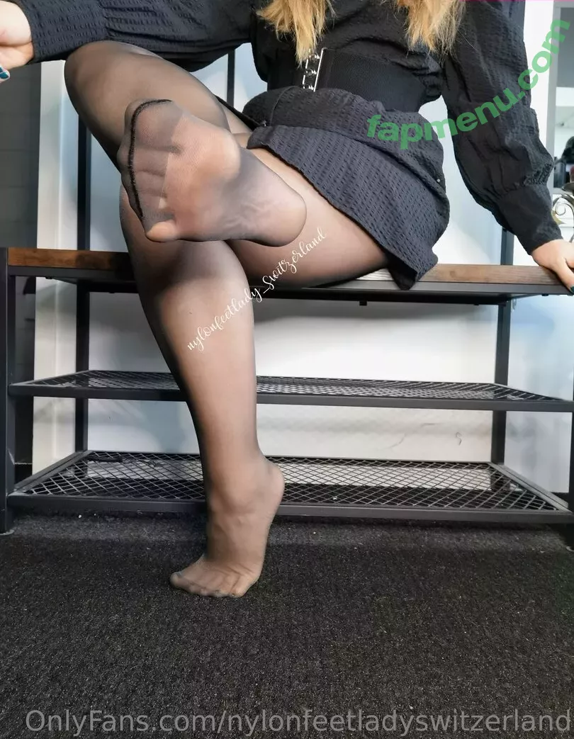 nylonfeetladyswitzerland nude photo #0093 (nylonfeetlady_switzerland)