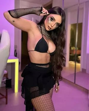 Nyvi Estephan / Discussão / nyvi_estephan / nyviestephan nude photo #0044
