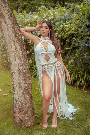 Nyvi Estephan / Discussão / nyvi_estephan / nyviestephan nude photo #0320
