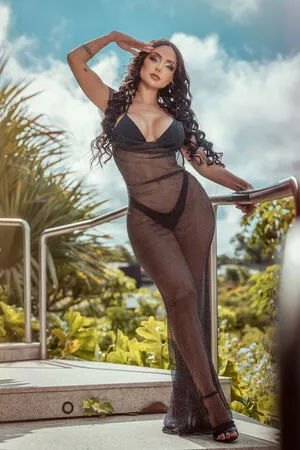 Nyvi Estephan / Discussão / nyvi_estephan / nyviestephan nude photo #0408