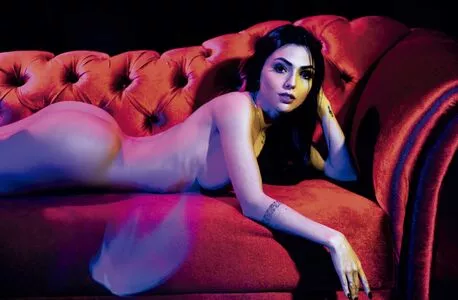 Nyvi Estephan / Discussão / nyvi_estephan / nyviestephan nude photo #0452