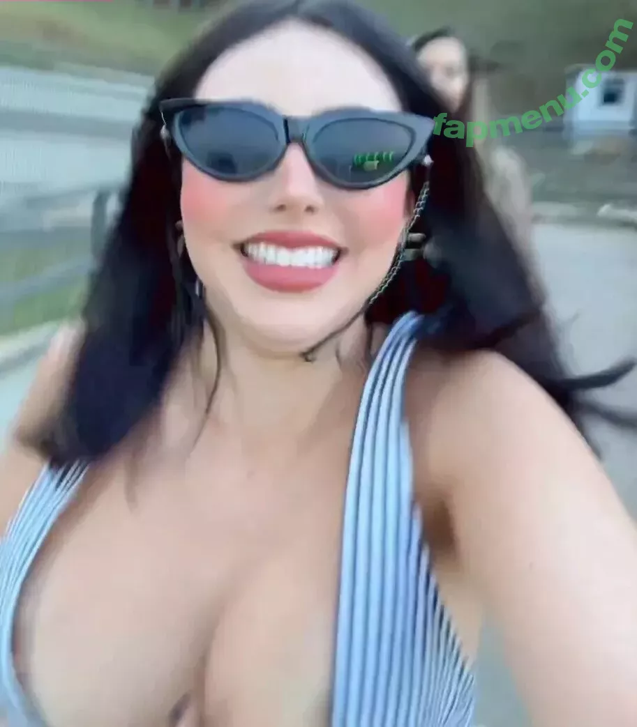 Nyvi Estephan nude photo #0015 (Discussão / nyvi_estephan / nyviestephan)