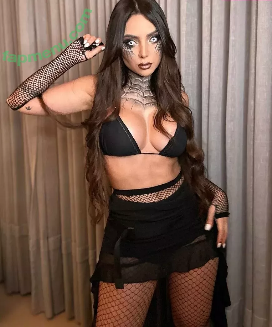 Nyvi Estephan nude photo #0045 (Discussão / nyvi_estephan / nyviestephan)